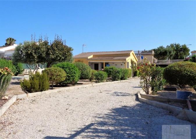 Casa en venta en San Fulgencio, El oasis photo 0