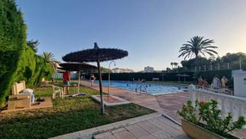 Bungalow en venta en Torrevieja, Calas blanca photo 0