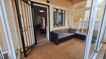Chalet en venta en Orihuela Costa photo 0