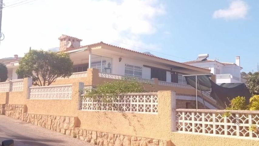 Chalet en venta en La Nucia, Montebello - Nou Espai photo 0