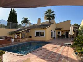 Chalet en venta en La Nucia, Barranco Hondo photo 0