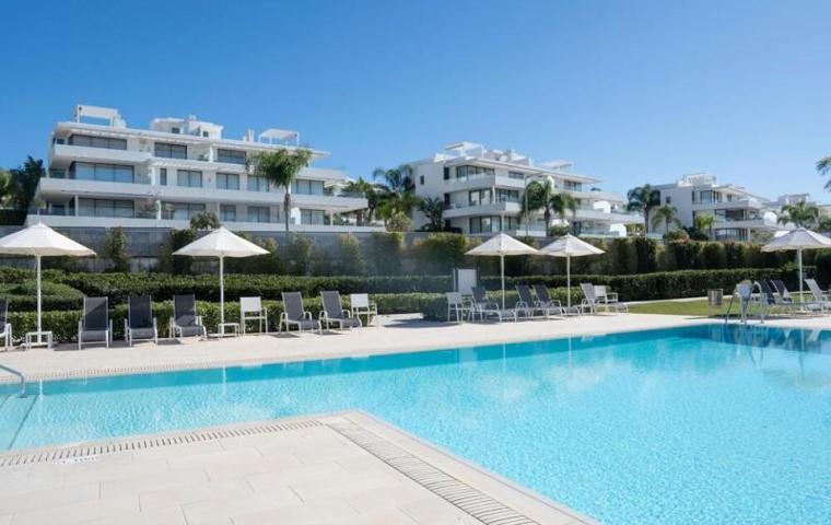 Duplex en venta en Estepona, Estepona East - Cataleya photo 0
