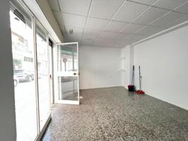 Local comercial en alquiler en Granada, Zaidin photo 0