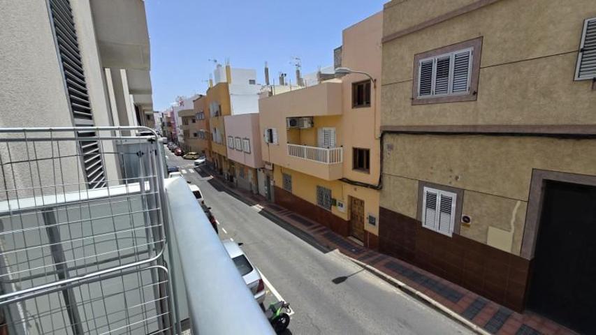 Piso en alquiler en San Bartolomé de Tirajana, El Tablero photo 0