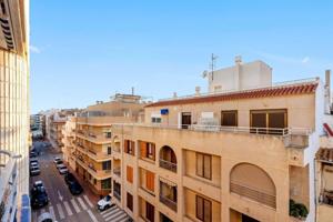 Apartamento en venta en Torrevieja photo 0
