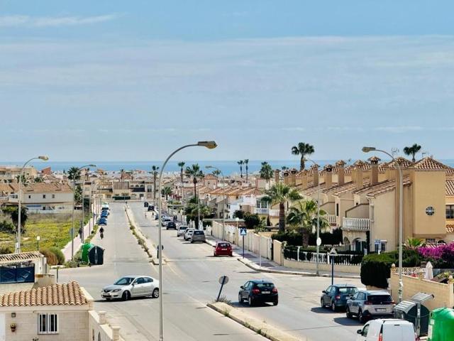 Chalet en venta en Orihuela, Orihuela Costa photo 0