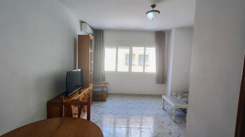 Edificio en venta en Málaga, Girón - Las Delicias - Pacífico photo 0