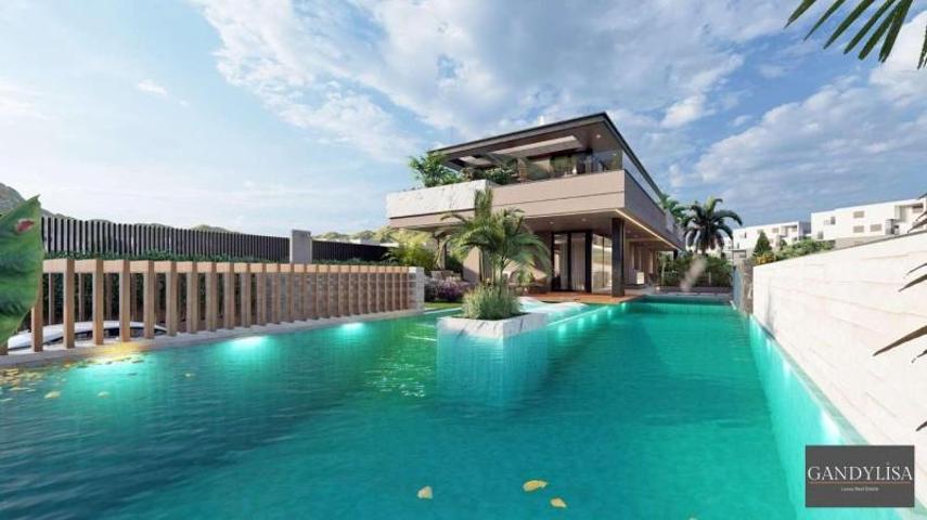 Chalet en venta en Benalmádena photo 0