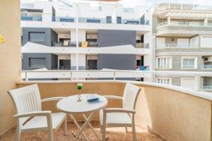 Apartamento en venta en Torrevieja photo 0