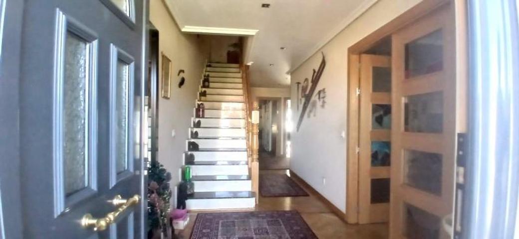 Casa en venta en San Andrés del Rabanedo, San Andrés del Rabanedo photo 0