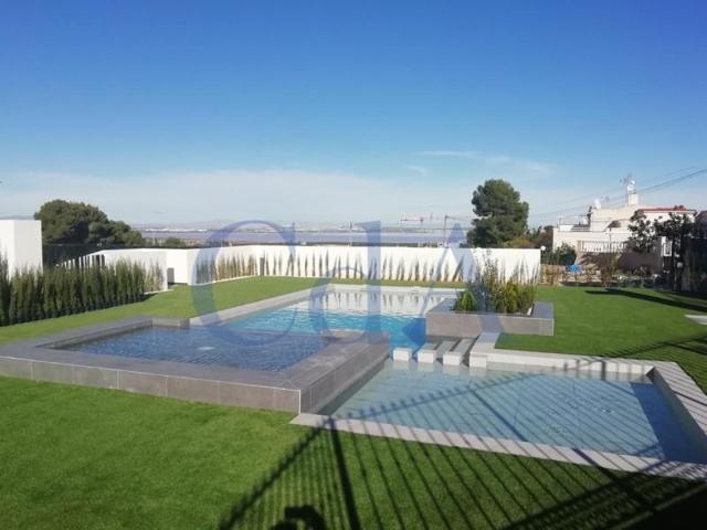 Bungalow en venta en Torrevieja photo 0