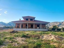 Chalet en venta en Orihuela photo 0