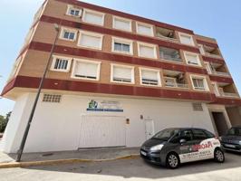Apartamento en venta en Los Montesinos photo 0