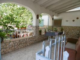 Chalet en venta en Yecla photo 0