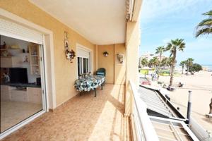Apartamento en venta en Torrevieja, La Mata photo 0