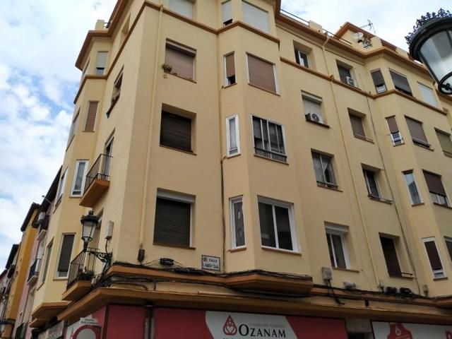 Piso en venta en Zaragoza, Calle de Santiago Ramón y Cajal, 50004 photo 0