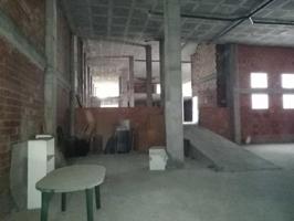 Local comercial en venta en Alicante photo 0