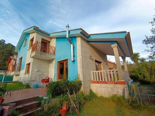 Chalet en venta en Sanxenxo, Salnés photo 0
