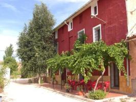 Local comercial en venta en Pinoso photo 0
