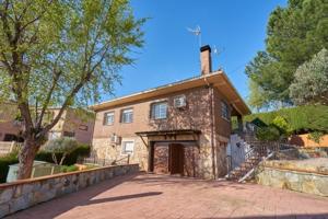 Chalet en venta en Móstoles, Coimbra - Guadarrama photo 0