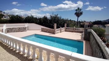Chalet en venta en Alfaz del Pi, Colonia Escandinavia-Cautivador photo 0