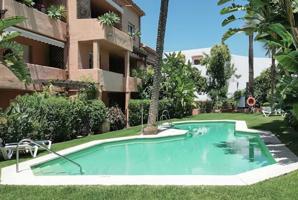 Apartamento en venta en Marbella photo 0