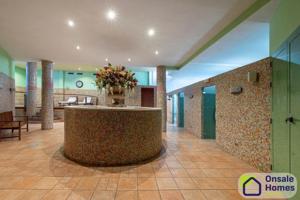 Local comercial en alquiler en Marbella, Costa del Sol Occidental-Área de Marbella photo 0
