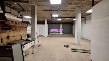 Local comercial en alquiler en Badalona, La Morera photo 0