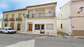 Casas de pueblo en venta en El Rafol d'Almunia, Casco urbano photo 0