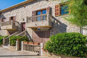 Chalet en venta en Santa Margalida photo 0