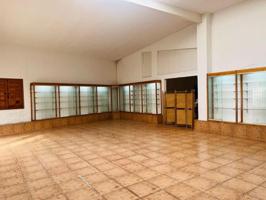 Local comercial en alquiler en Elche, Corte Ingles photo 0