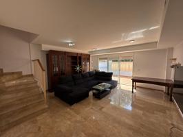 Bungalow en alquiler en Oliva photo 0