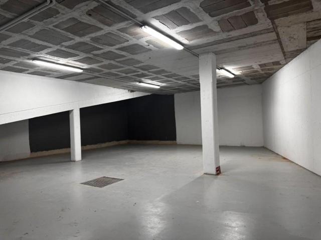 Local comercial en alquiler en Sitges, Levantina-Montgavina-Quintmar photo 0