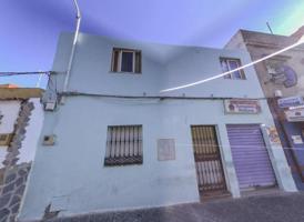 Adosada en venta en Algeciras, Bajadilla photo 0