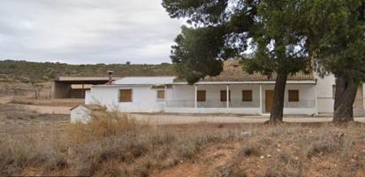 Casa con terreno en venta en Yecla, Poligono industrial carretera nacional photo 0