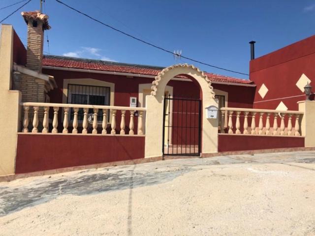 Adosada en venta en San Miguel de Salinas photo 0