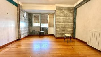 Piso en venta en Bilbao, Santutxu photo 0