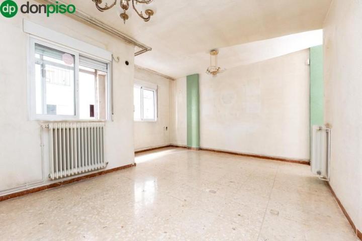 Piso en venta en Granada, Camino de ronda photo 0