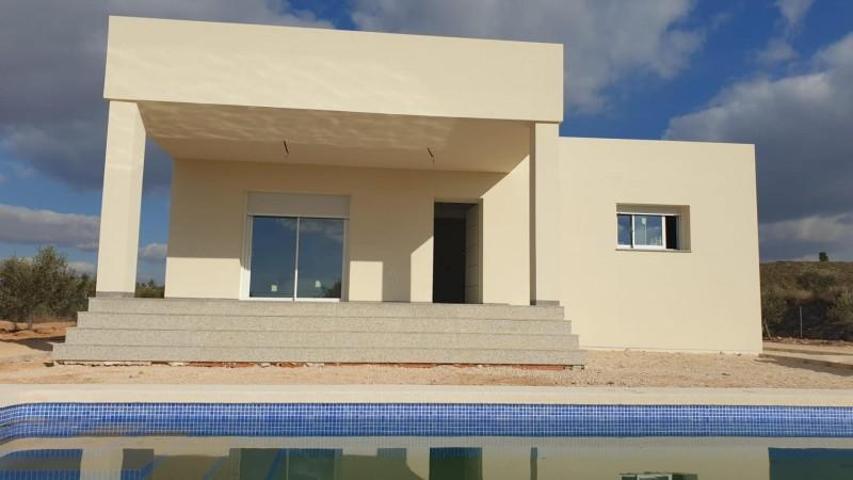 Chalet en venta en Pinoso, Comunidad valenciana photo 0