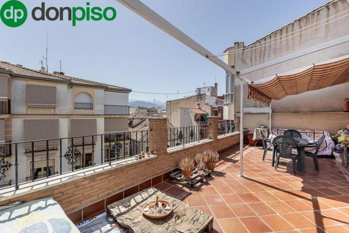 Aticos en venta en Granada, San Juan De Dios photo 0
