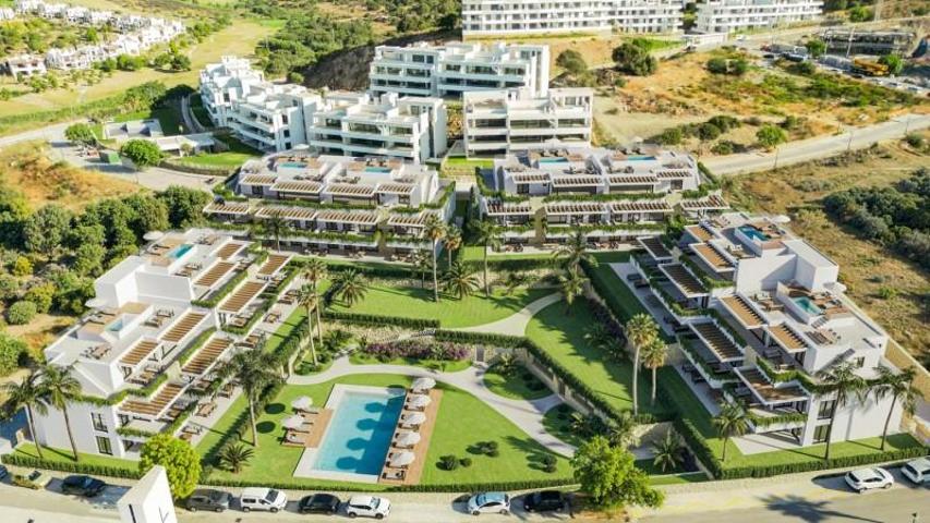 Apartamento en venta en Estepona, Arroyo Enmedio, Estepona West photo 0