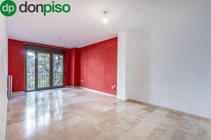 Piso en venta en Granada, Molinos - Santiago photo 0