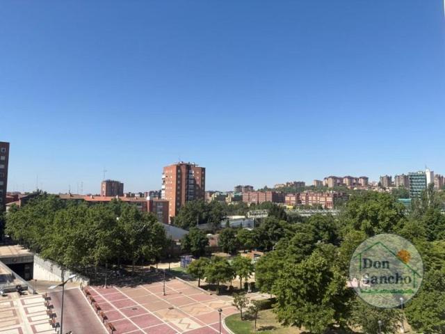 Piso en venta en Valladolid photo 0