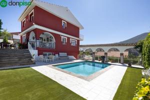 Chalet en venta en Pinos Genil, Urb los pinillos photo 0