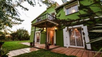 Chalet en venta en Banyeres del Penedès, Cataluna photo 0