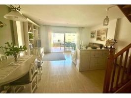 Piso en venta en Sitges, Els Molins-Poble Sec-Pins Vens photo 0
