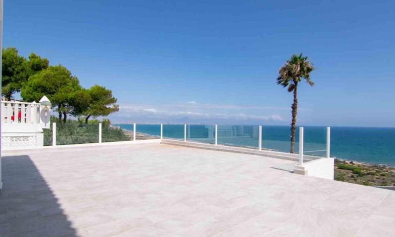 Chalet en venta en Santa Pola, Avenida de Escandinavia, 03130 photo 0