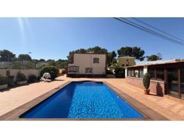 Chalet en venta en Torrevieja photo 0