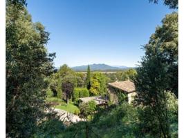 Casa con terreno en venta en Crespià, Batllori photo 0