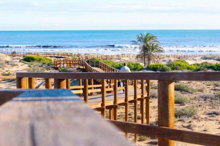 Adosada en alquiler en Santa Pola, El Faro photo 0